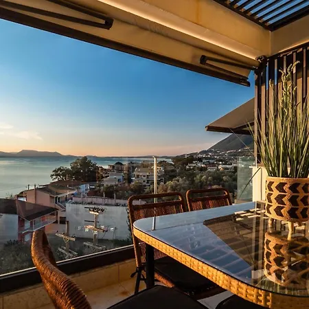 Panoramic Ocean View דירה *